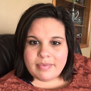 Meet your Posher, Felicia